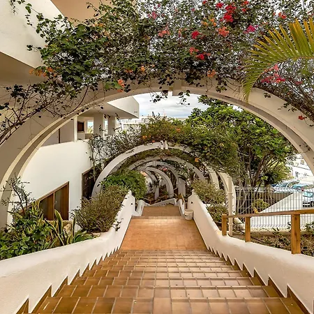 Brand New In Parque Royal Pool Terrace Wifi 公寓