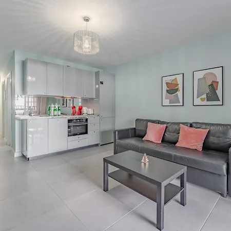 Brand New In Parque Royal Pool Terrace Wifi Apartment *